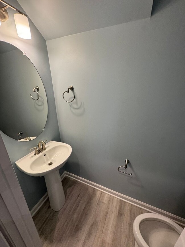 Building Photo - Spacious, Modern Condo in Owings Mills — M...