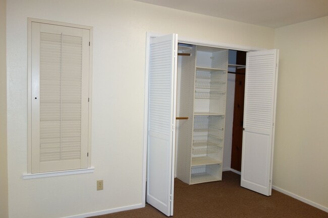 Building Photo - ? Charming Country Home Available November! ?
