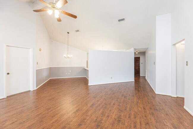 Building Photo - 6818 Brockington Dr