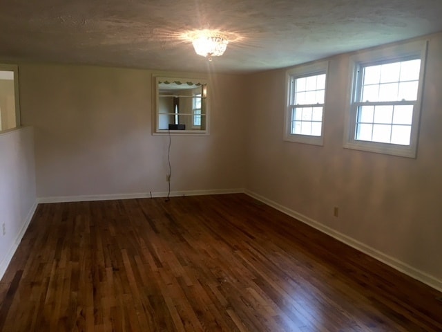 Building Photo - NO HUD OR SECTION 8!