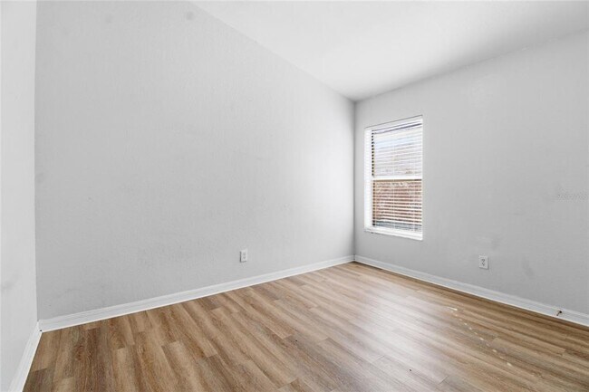 Building Photo - 2764 Rochelle Dr