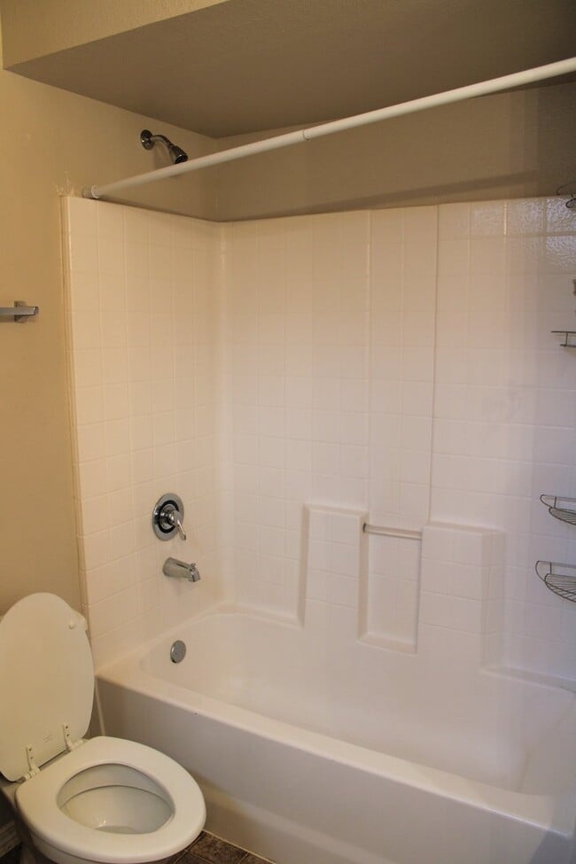 Building Photo - STUNNING MOUNTAIN VIEWS - Move-in special call the office for details