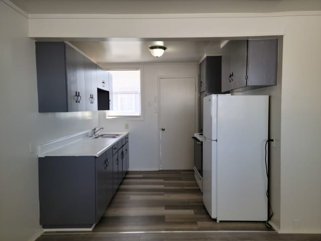 Building Photo - 2 bedroom condo in Overton