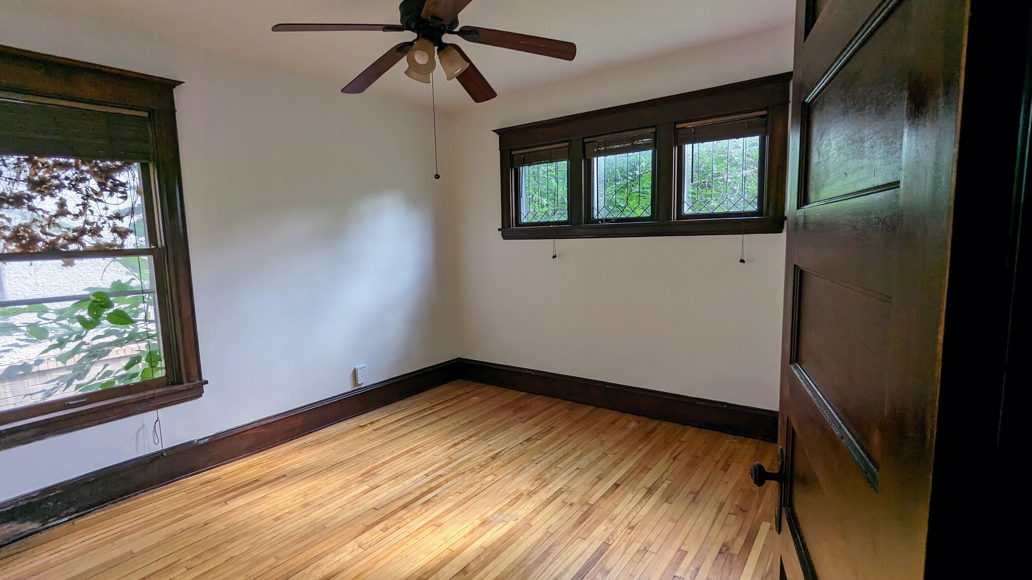 Bedroom 1 - 3017 Knox Ave S