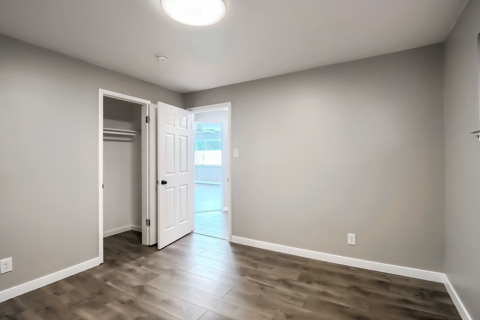 Building Photo - 3341 Olive St