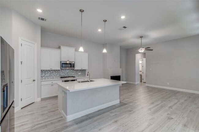 Building Photo - 4322 Maple Bloom Dr