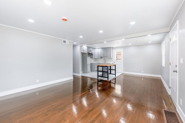Building Photo - 4677 W 84th Pl