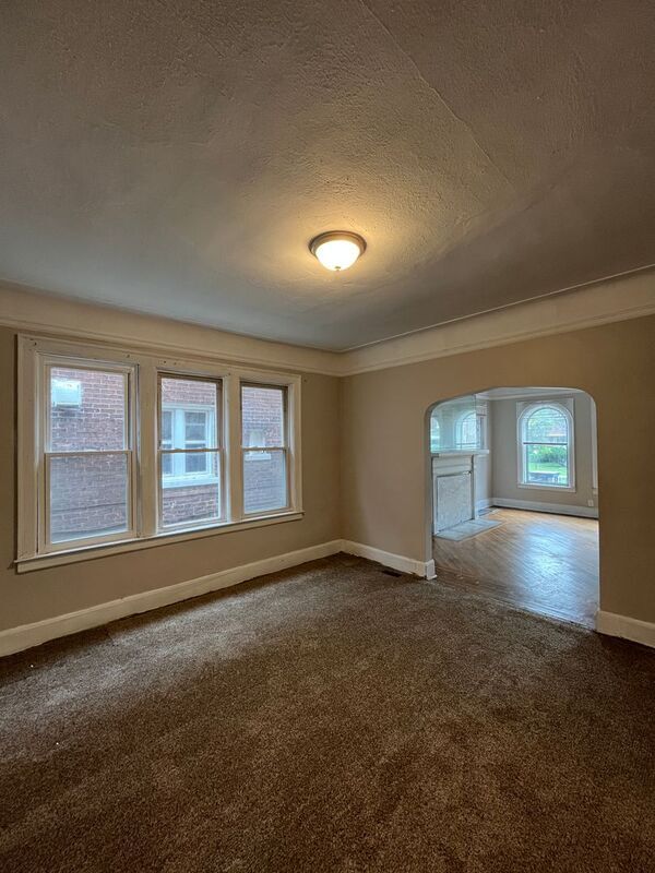 Building Photo - 3224 Calvert Ave