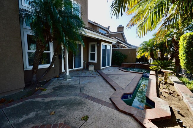 Building Photo - Anaheim Hills 2 Bedroom Plus Loft and Spa ...