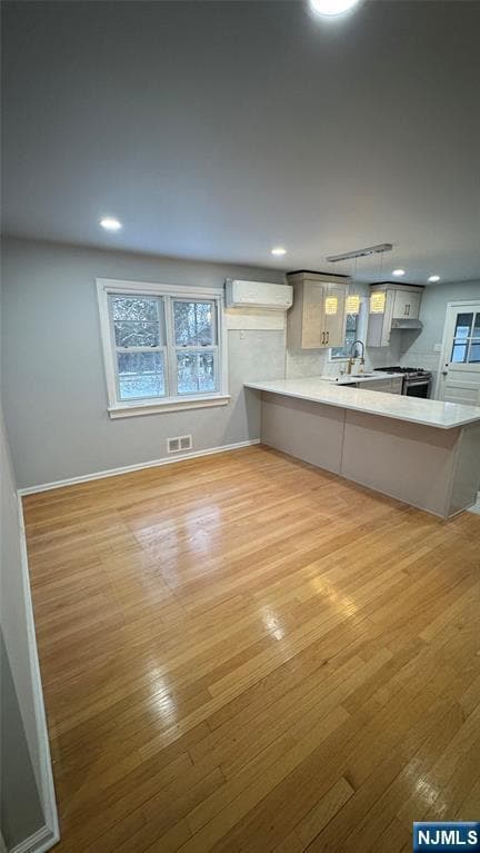 Building Photo - 72 Martha Ave