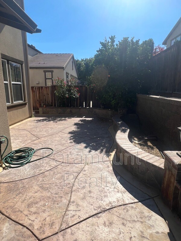 Building Photo - 4311 Gardenia St