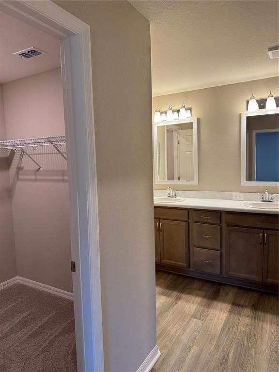 Building Photo - 3902 Wrenwood Dr