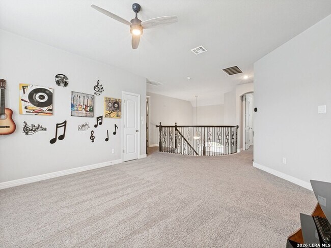Building Photo - 268 Englewood Ln