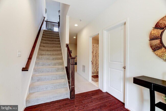 Building Photo - 22802 Goldsborough Ter