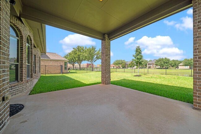 Building Photo - 4814 Peninsula Garden Way