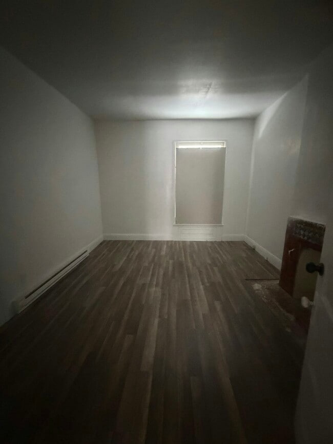 Building Photo - 2618 Collingwood Blvd