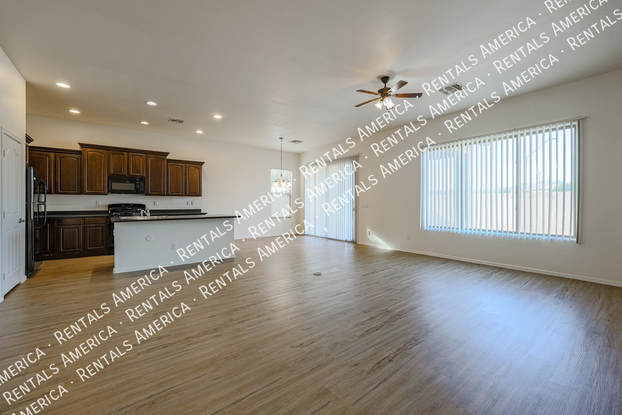 Building Photo - 16218 N 182nd Ln
