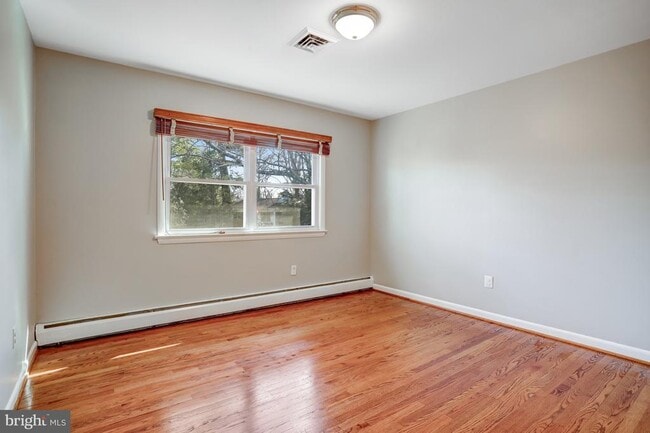 Building Photo - 7525 Salem Rd