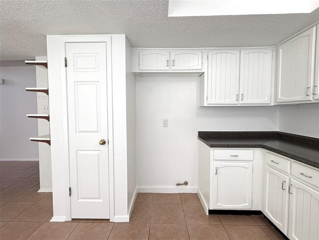 Building Photo - 12706 Villawood Ln