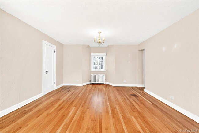 Building Photo - 5 Seymour Pl