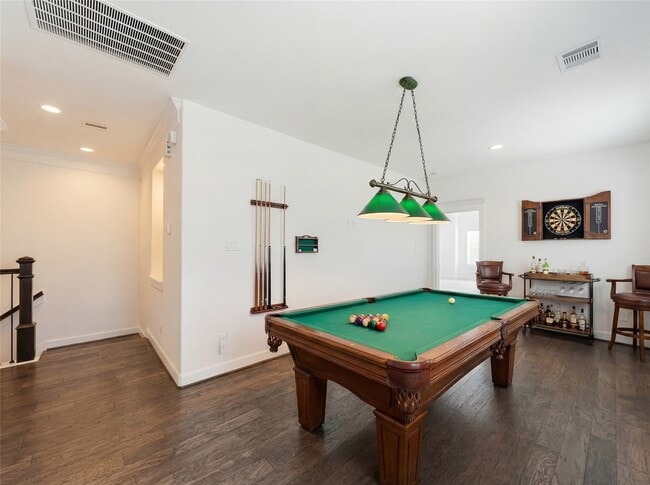 Building Photo - 819 W 19th St