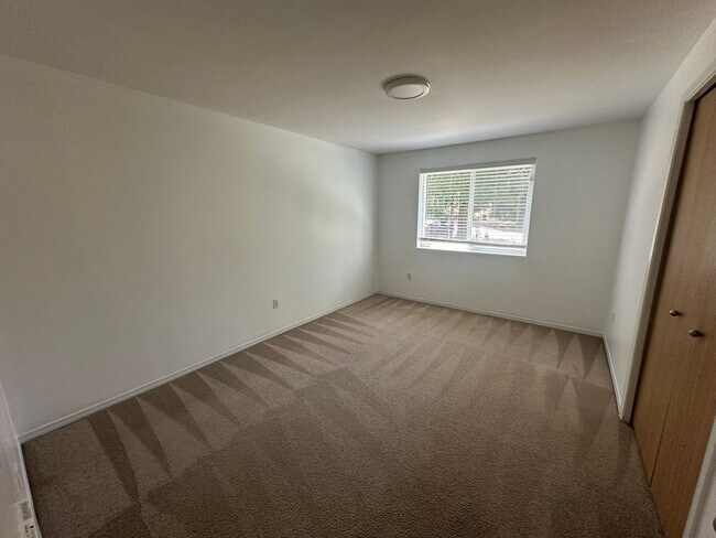 Building Photo - Your Private Lake Retreat Awaits in Clearwood