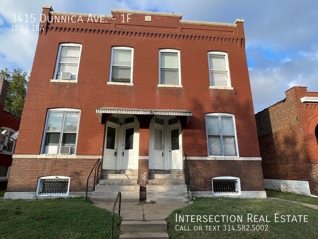 Building Photo - Very Spacious 1 Bedroom w/ High Ceilings a...