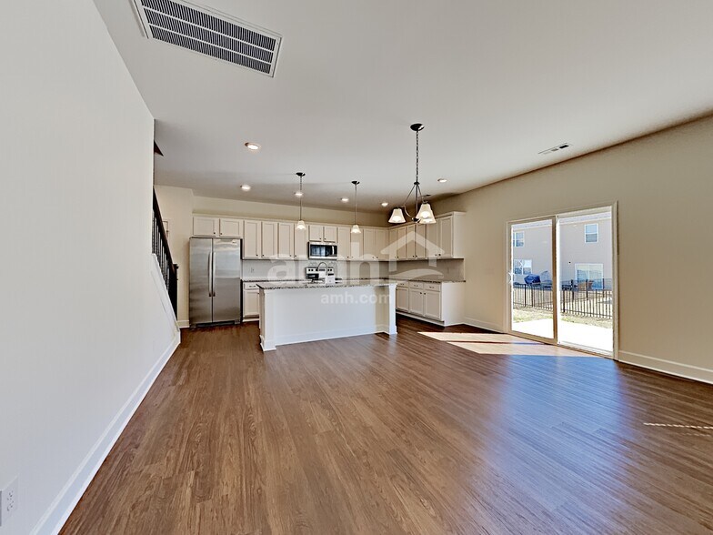 Building Photo - 4949 Chutney Dr