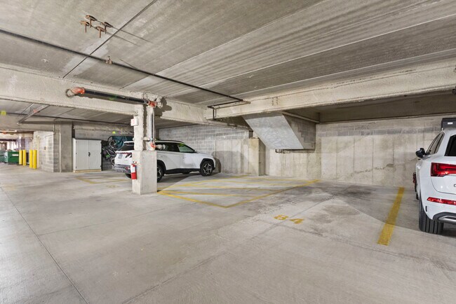 Building Photo - 6420 Double Eagle Dr