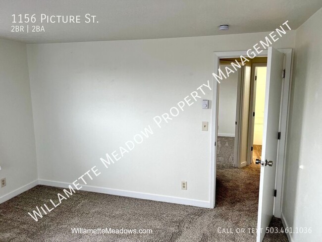 Building Photo - Stylish & Modern 2BR Townhouse on a Privat...