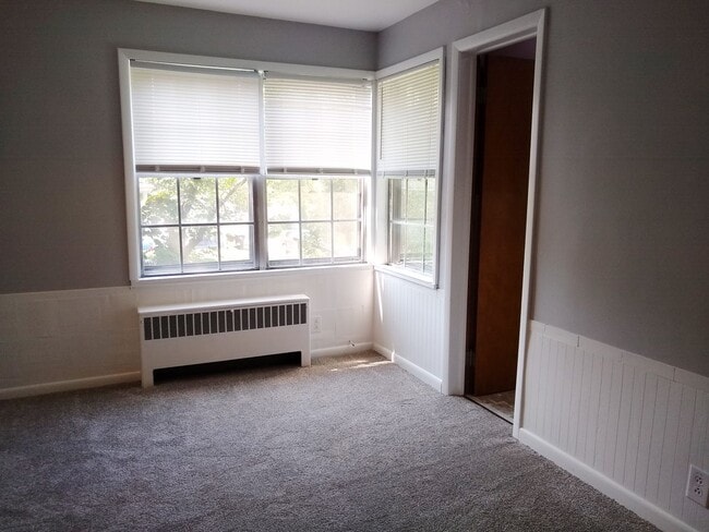 Building Photo - Clark Triplex