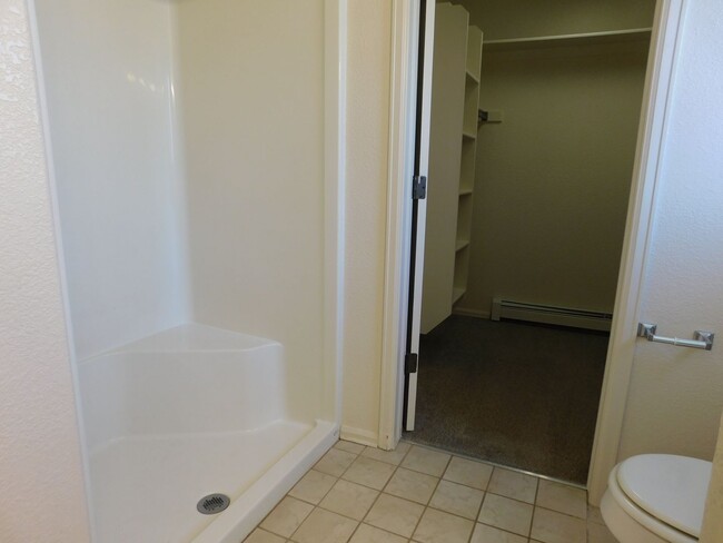 Building Photo - Duplex in Fruita