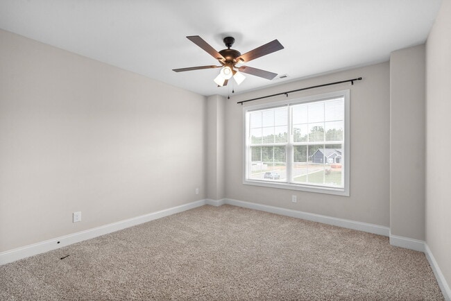 Building Photo - 217 Wexford Wy