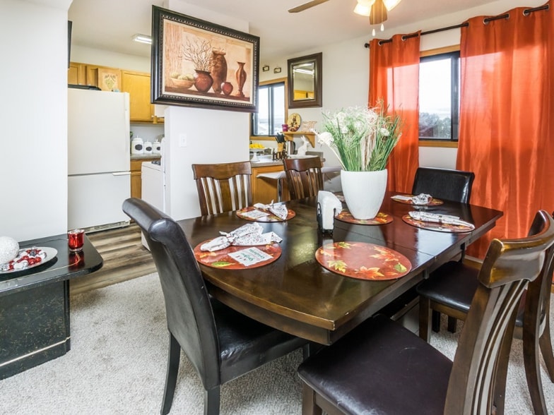 Building Photo - 3256 Dodd Ln