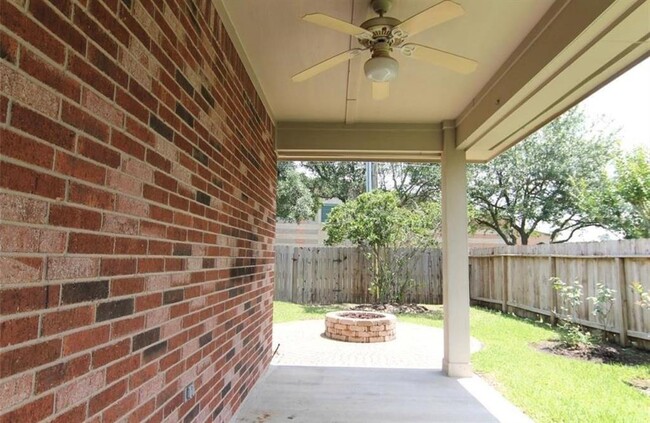 Building Photo - 3019 Willow Fork Dr