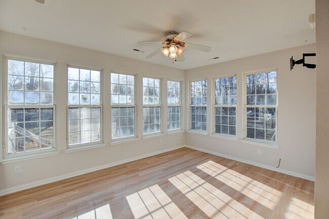 Building Photo - 2112 Seastone Trce