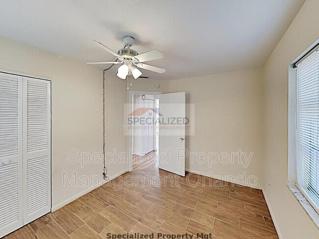 Building Photo - 2260 W Dana Dr