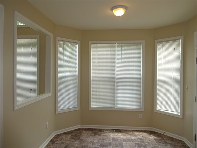 Building Photo - 3222 Thornecreek Dr
