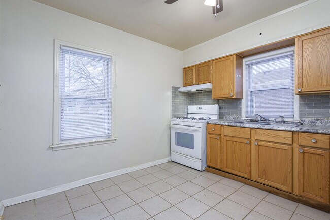 Building Photo - 3970 11th St