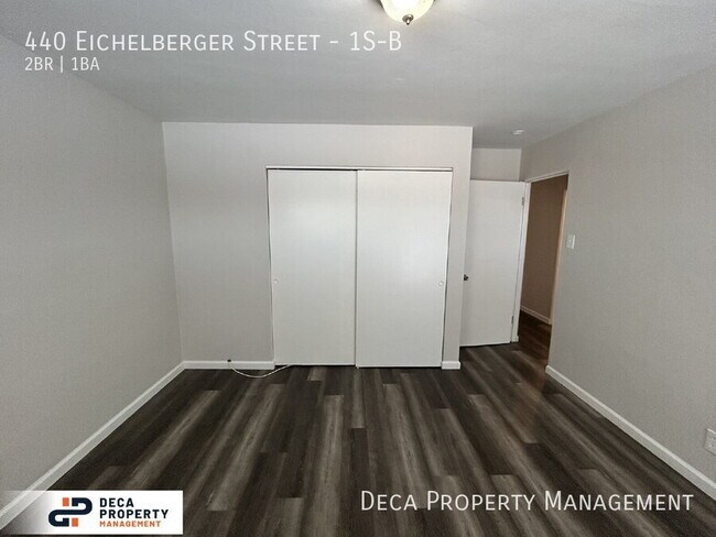 Building Photo - 440 Eichelberger St
