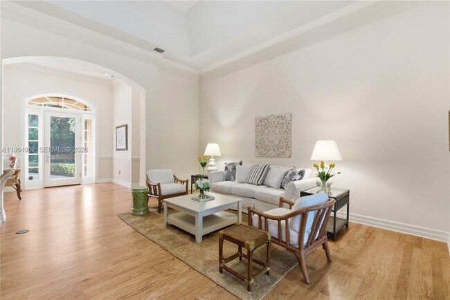 Building Photo - 12012 SE Laurel Ln