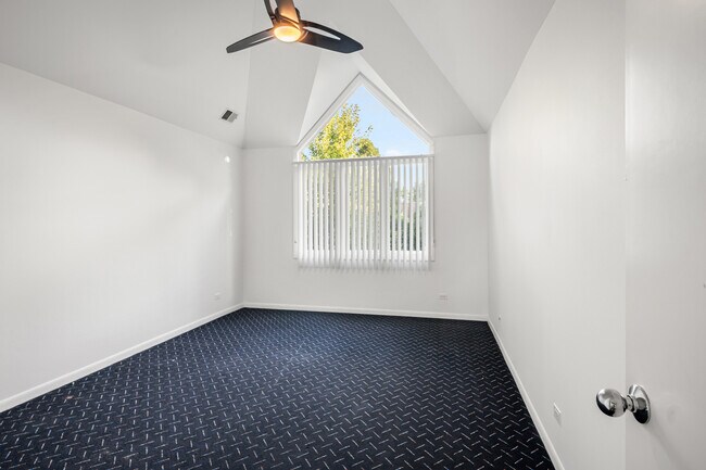 Building Photo - 22929 N Woodcrest Ln