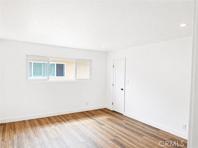 Building Photo - 1040 El Camino Dr