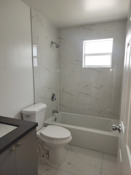 Building Photo - 2511 NW 175th Ter