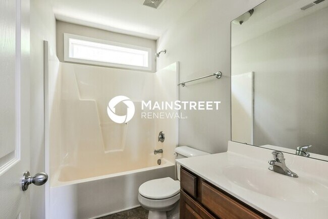 Building Photo - 4 Bedroom Pet-Friendly Home in Clayton, NC with Main Street Renewal