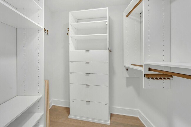 Building Photo - 9 Ave at Port Imperial