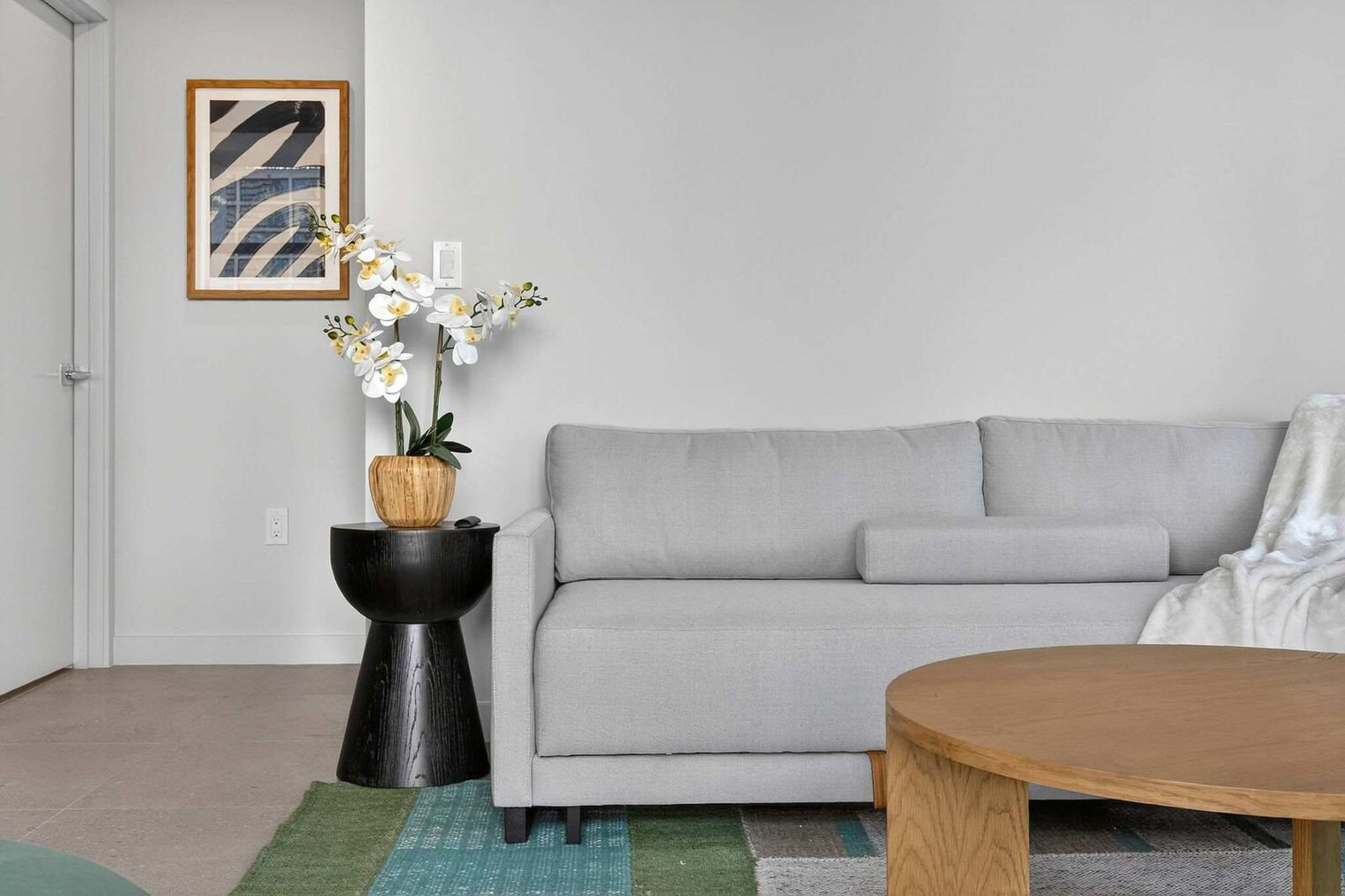 Building Photo - 11 NE 6th St