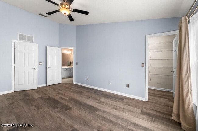 Building Photo - 4265 Highwood Dr