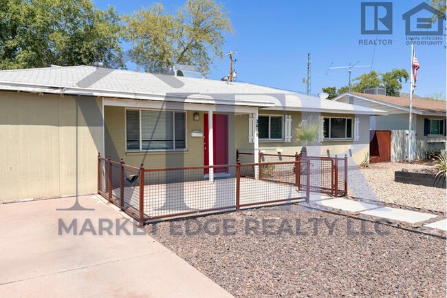 Building Photo - 3Bed/2Bath House in Central Scottsdale! $1...