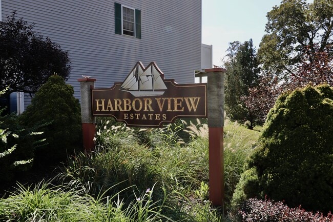 Building Photo - 45 Harbor View Ln